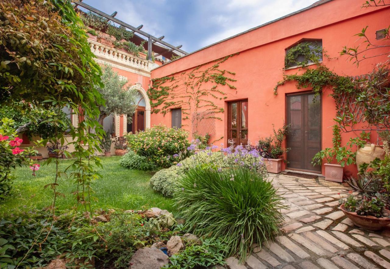Casa Isotta Panzió Quartu SantʼElena Kültér fotó